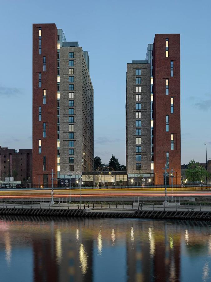 Trafford Suite Modern 1 Bed With Cinema Room Manchester Dış mekan fotoğraf