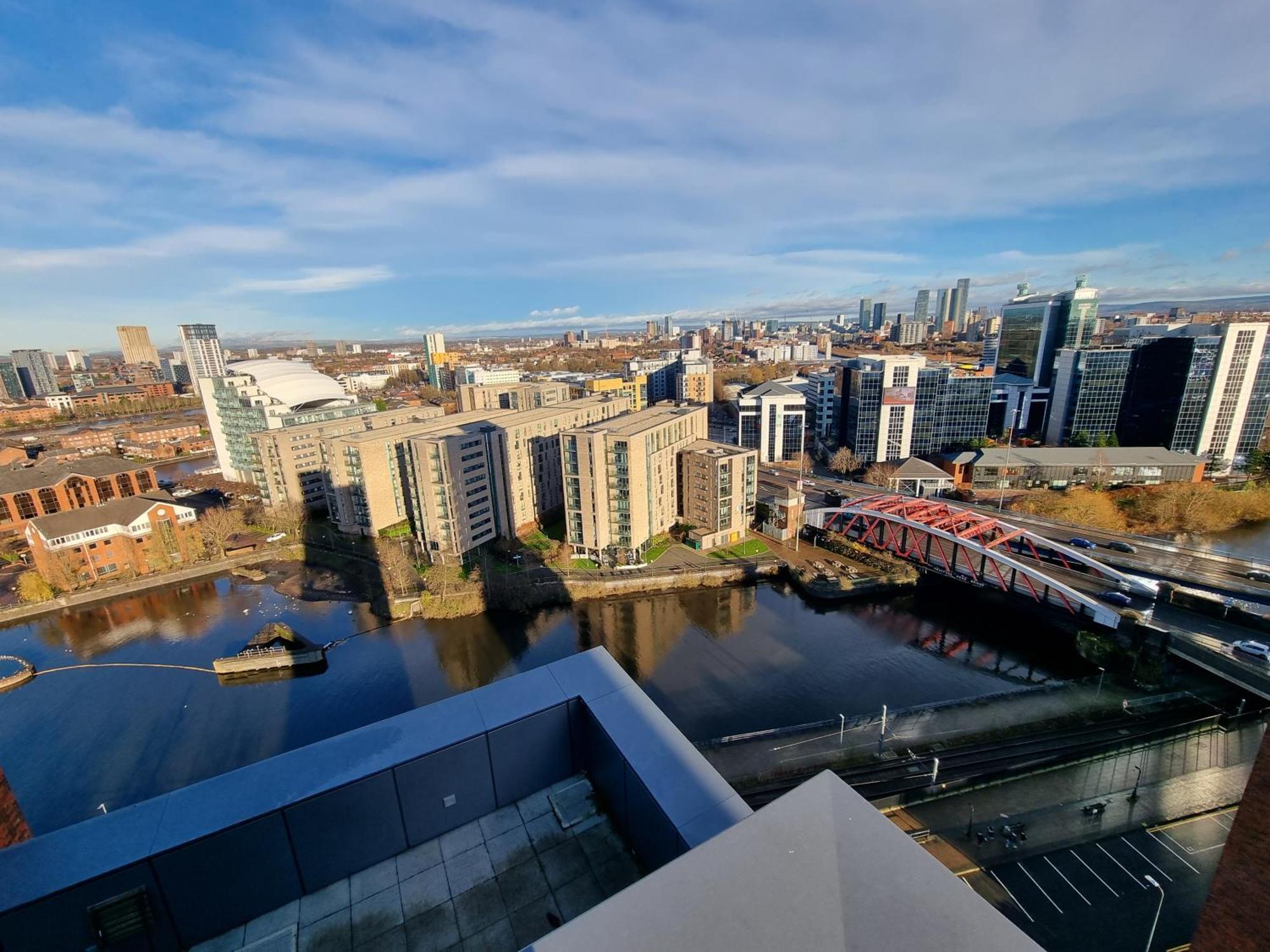 Trafford Suite Modern 1 Bed With Cinema Room Manchester Dış mekan fotoğraf